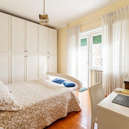 Colombo Penthouse Wi Fi Netflix Ac Hotel Rome Exterior photo
