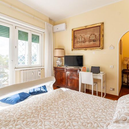 Colombo Penthouse Wi Fi Netflix Ac Hotel Rome Exterior photo
