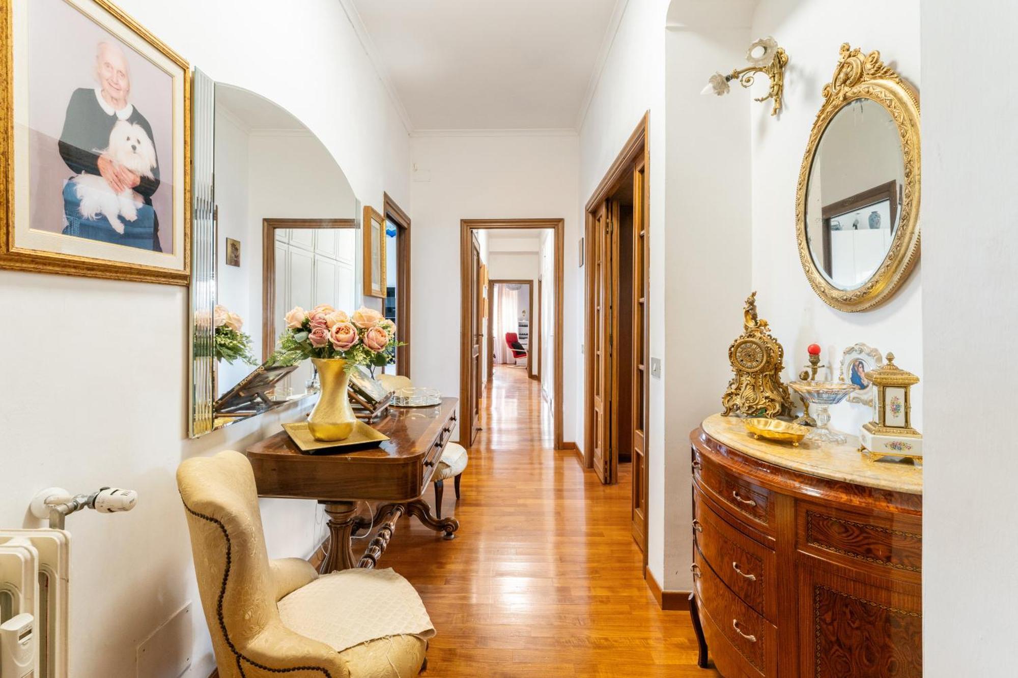 Colombo Penthouse Wi Fi Netflix Ac Hotel Rome Exterior photo